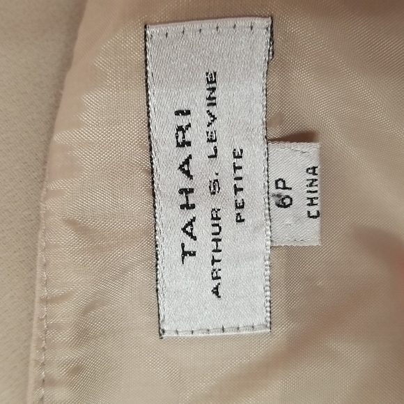 Sleeveless top, size 6P - Picture 7 of 13